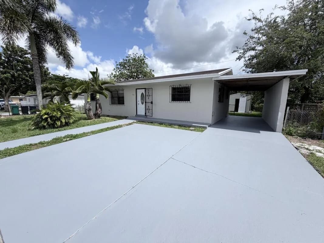 639 SW 3rd Terrace, Homestead FL 33034