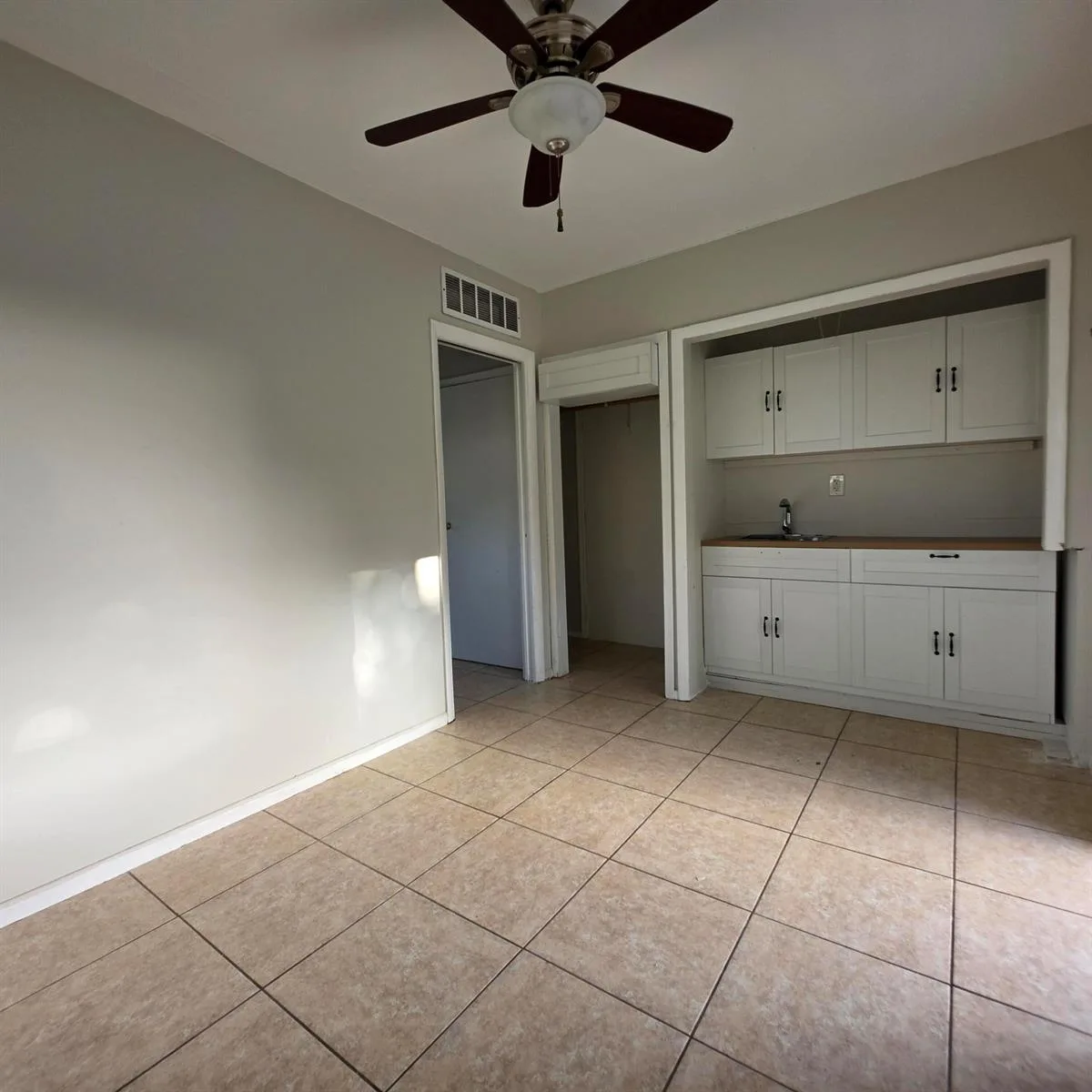 1826 Sherman Street # APT 16, Hollywood, FL 33020
