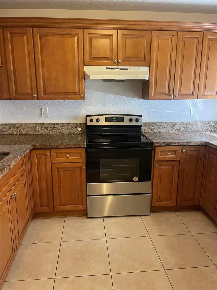 8249 Fairway Road, Sunrise FL 33351