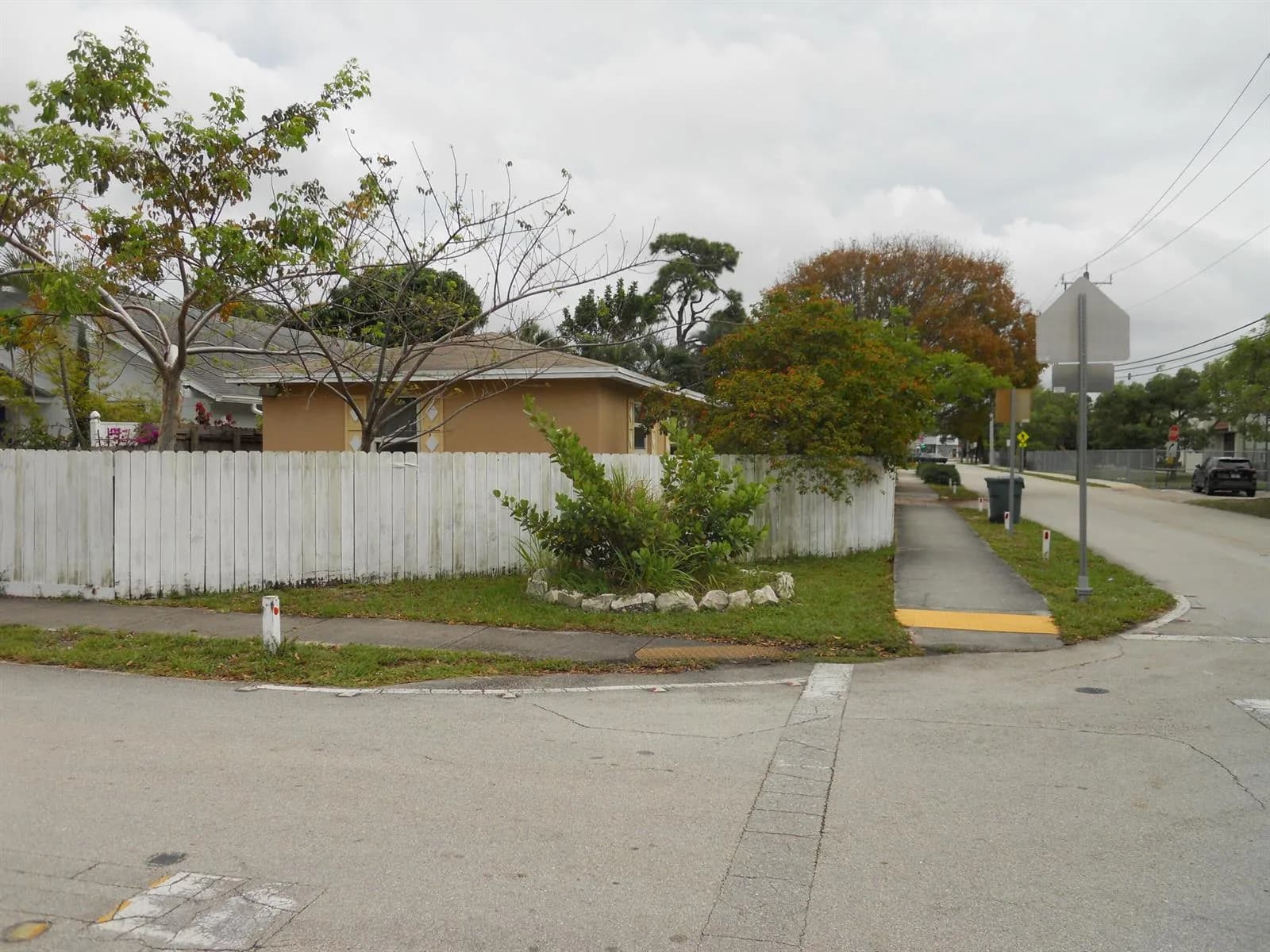 3290 NE 10th Avenue, Oakland Park FL 33334