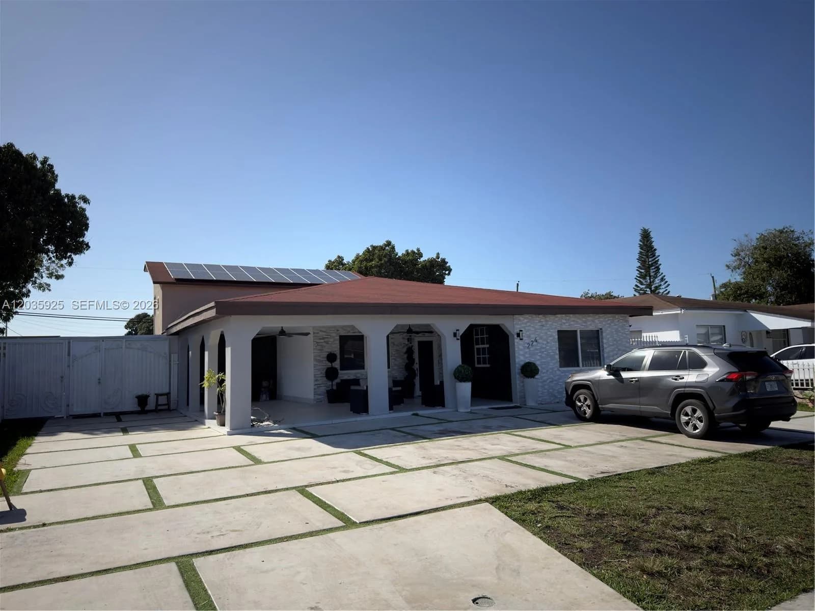 224 E 42nd St, Hialeah, FL 33013