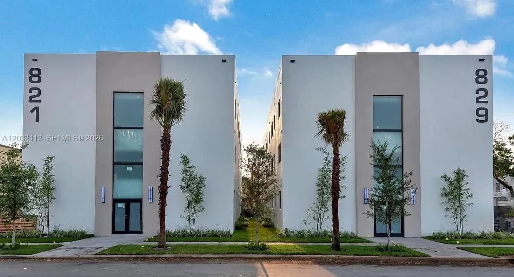 821 SW 18th Ave # 203, Miami, FL 33135