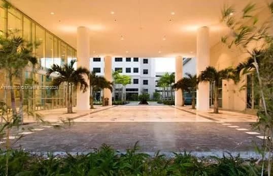 20900 NE 30th Ave # 404-405, Aventura FL 33180