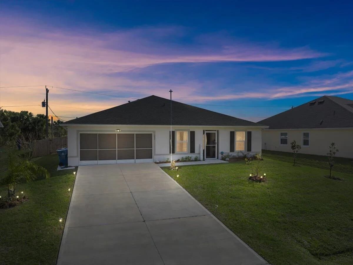542 Mimosa Street SW, Palm Bay FL 32908