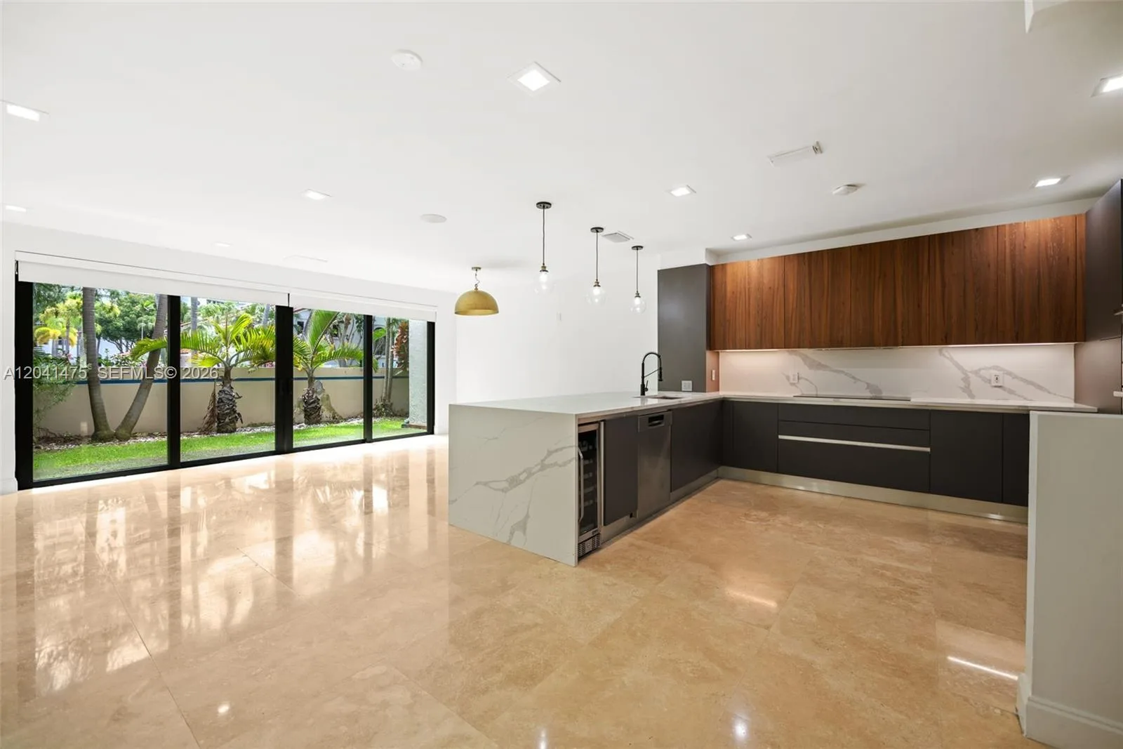 21387 Marina Cove Cir # F, Aventura FL 33180
