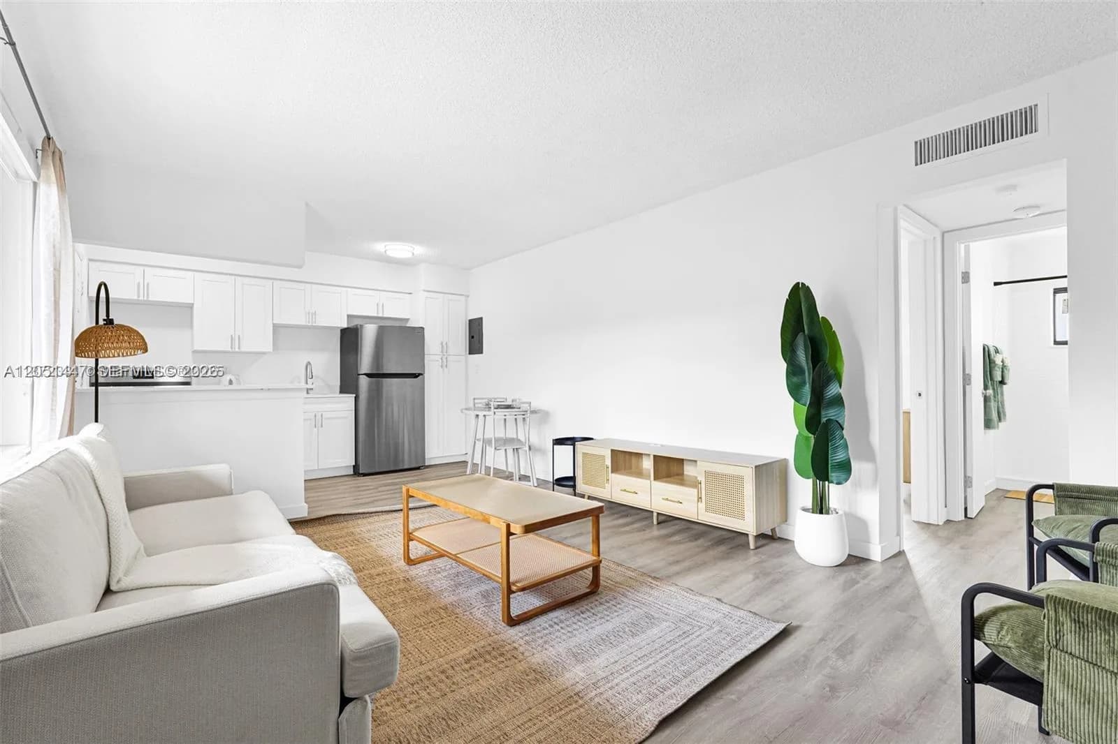 13210 Memorial Hwy # 208, North Miami, FL 33161