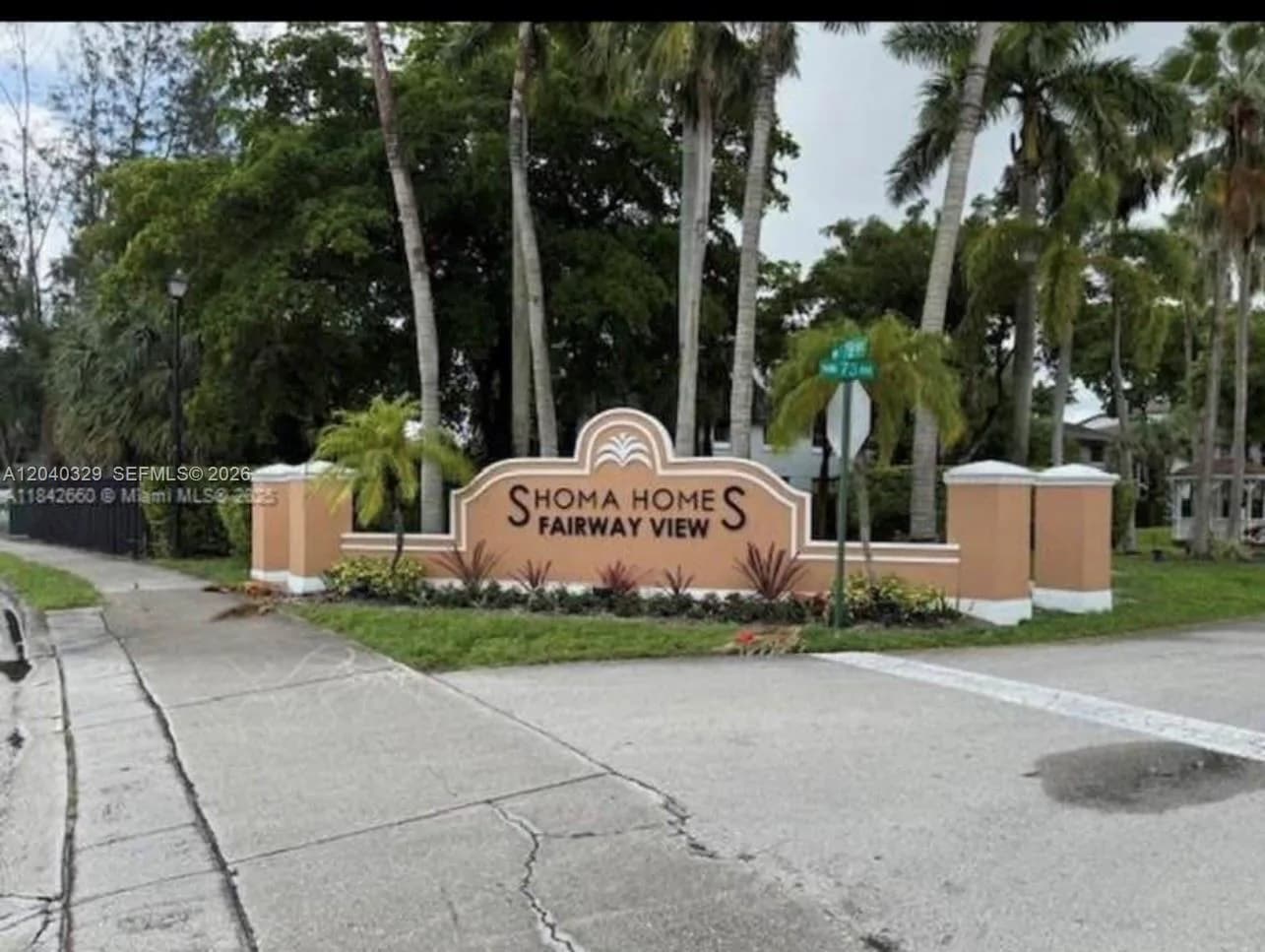 17640 NW 73rd Ave # 204-19, Hialeah FL 33015
