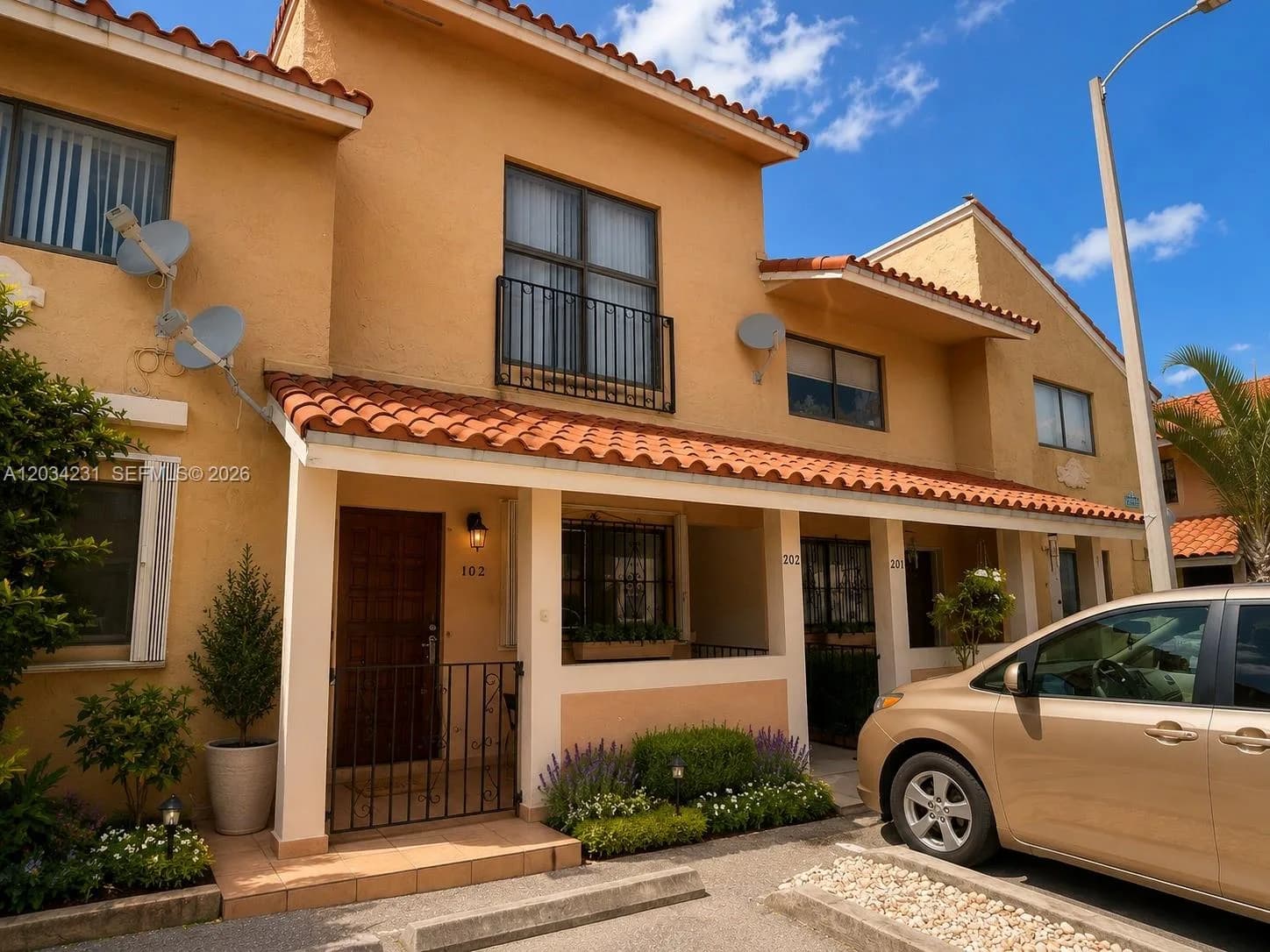 2775 W 61st St # 102, Hialeah FL 33016