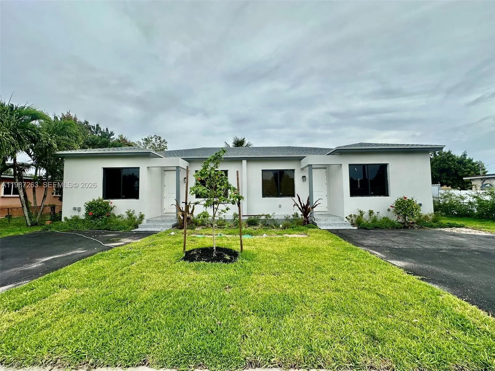 2377 NW 105th St # 1, Miami, FL 33147