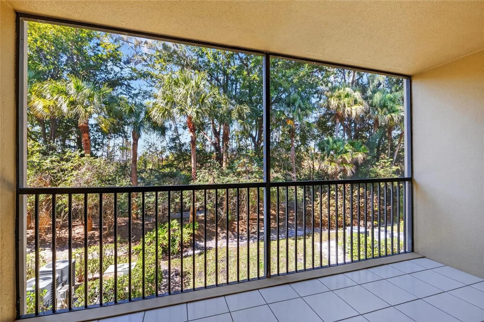 900 SW 142nd Avenue # 213l, Pembroke Pines FL 33027