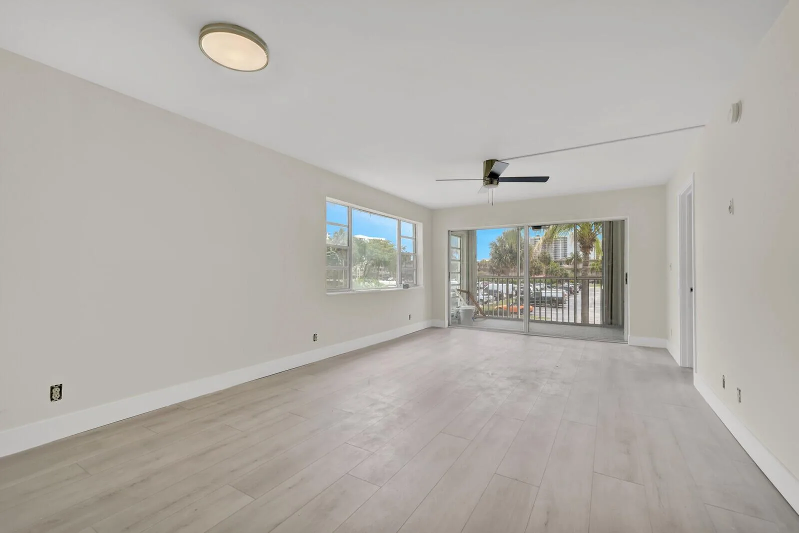 3201 NE 8th Street # 206, Pompano Beach, FL 33062