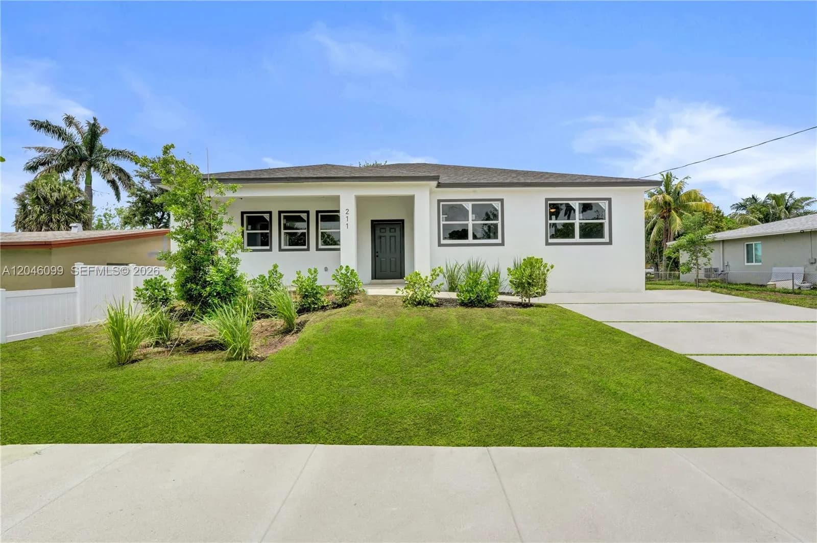 211 NW 14th Ct, Dania Beach FL 33004