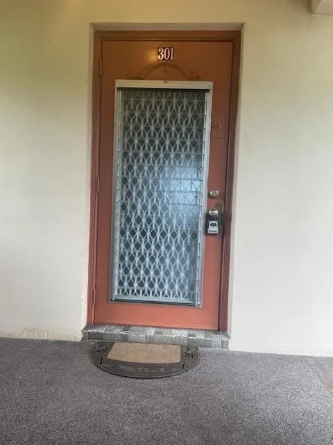 2700 Sunrise Lakes Drive W # 301, Sunrise FL 33322