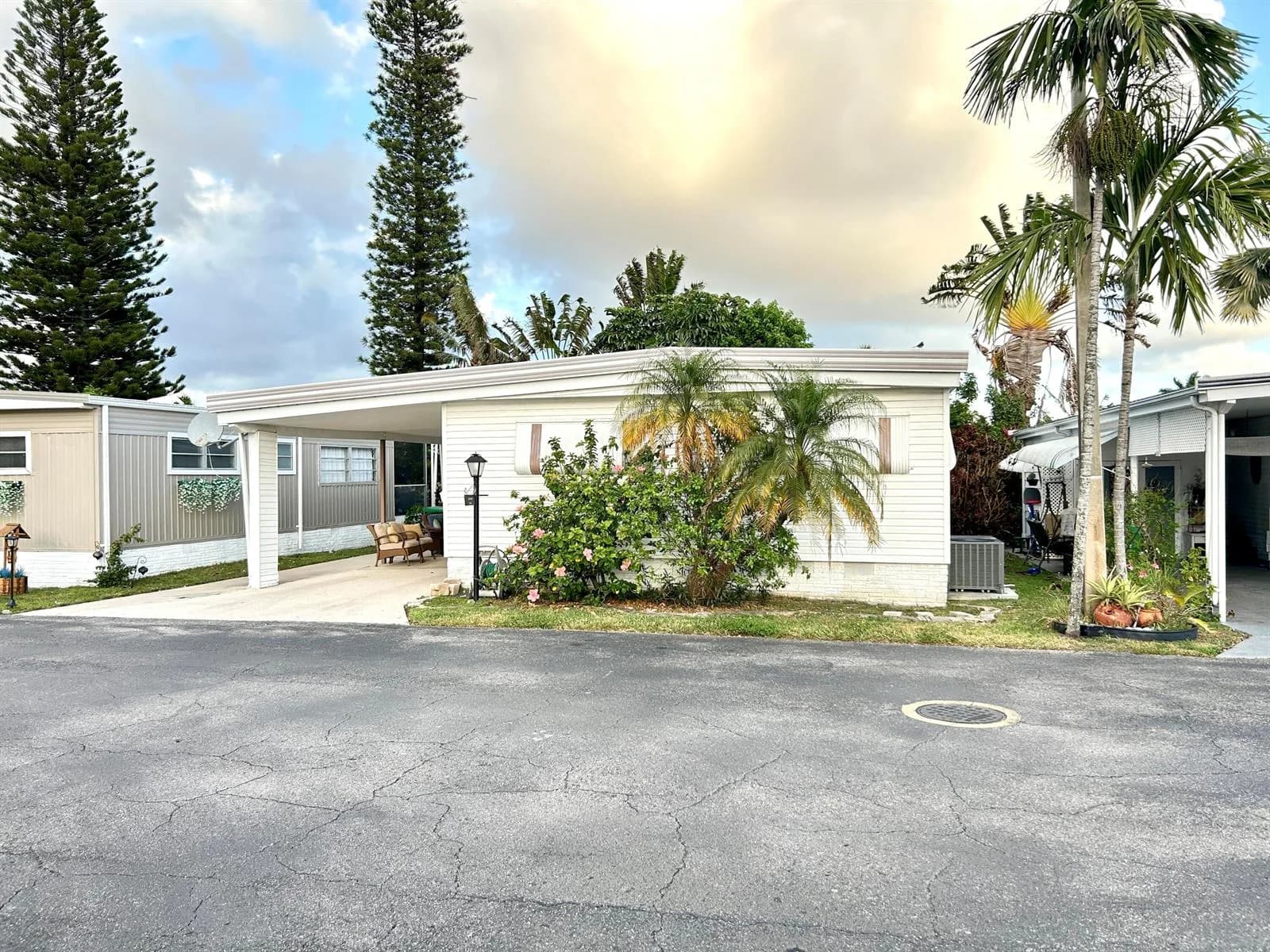 1541 S 32nd Avenue, Hollywood FL 33021
