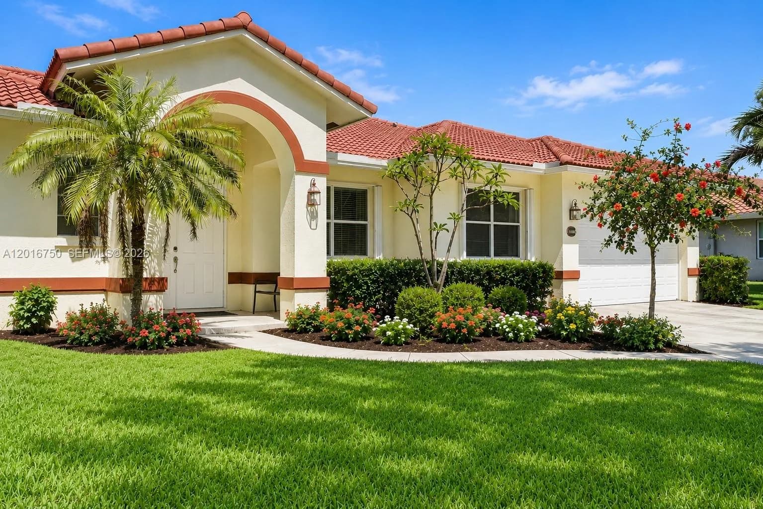 4401 SW 74th Ter, Davie FL 33314