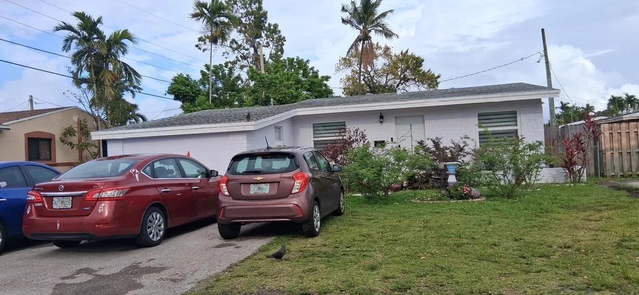 1519 S 24th Terrace, Hollywood FL 33020