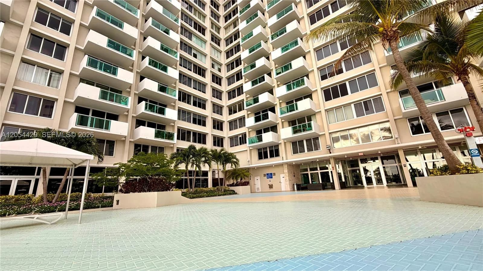 1200 WEST AV # 1423, Miami Beach, FL 33139