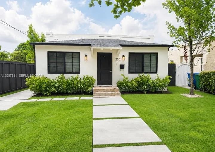 220 SW 32nd Ave # FRONT, Miami, FL 33135