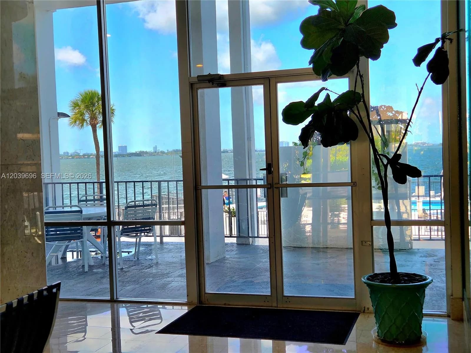 11930 N Bayshore Dr # 910, North Miami, FL 33181