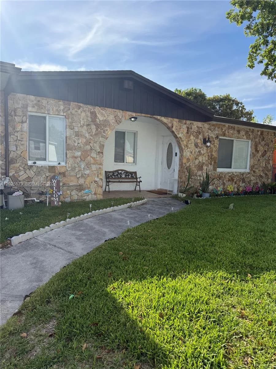 1816 NW 25th Ter # 1, Fort Lauderdale, FL 33311