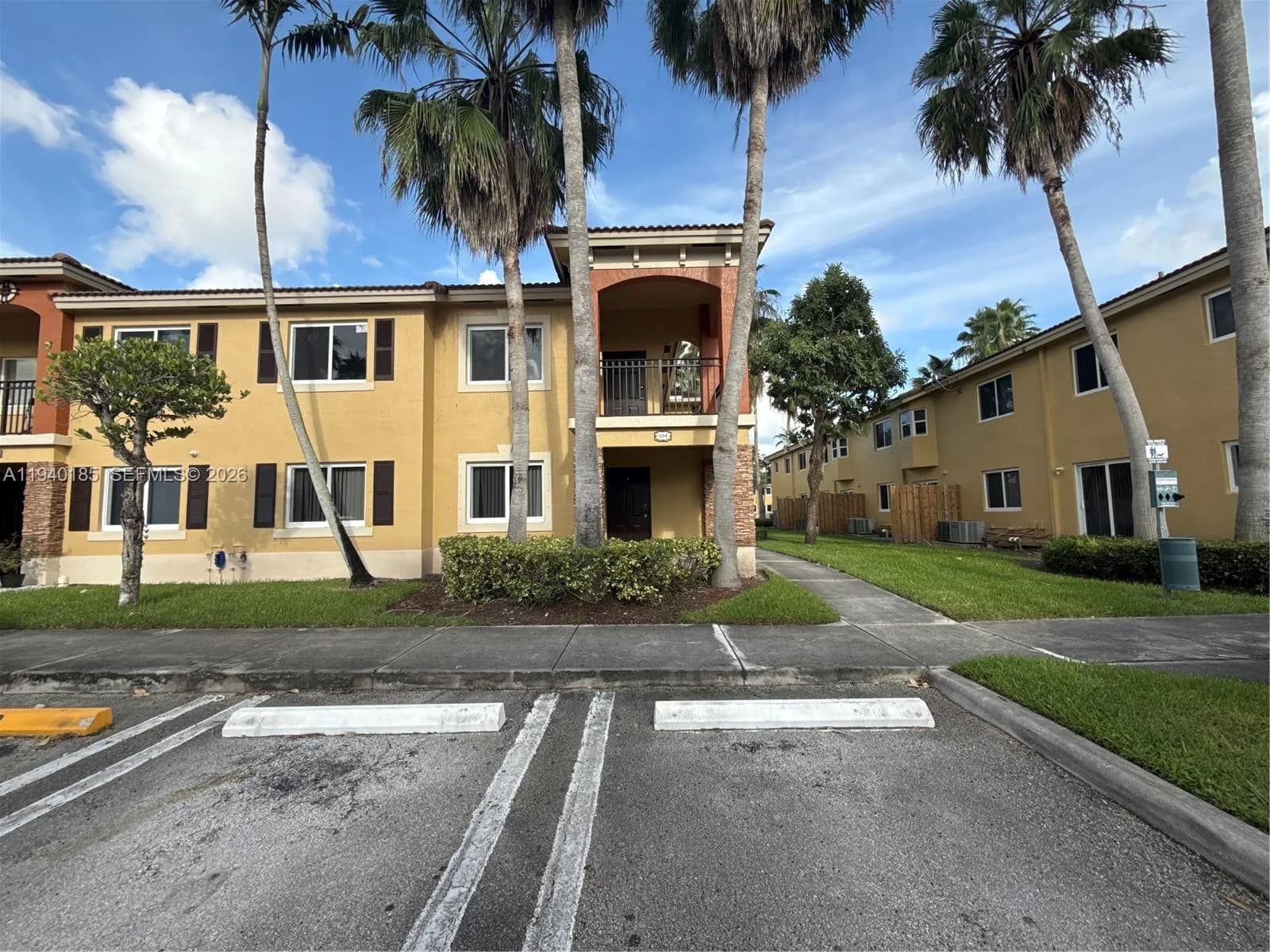 935 NE 33rd Terr # 104, Homestead, FL 33033