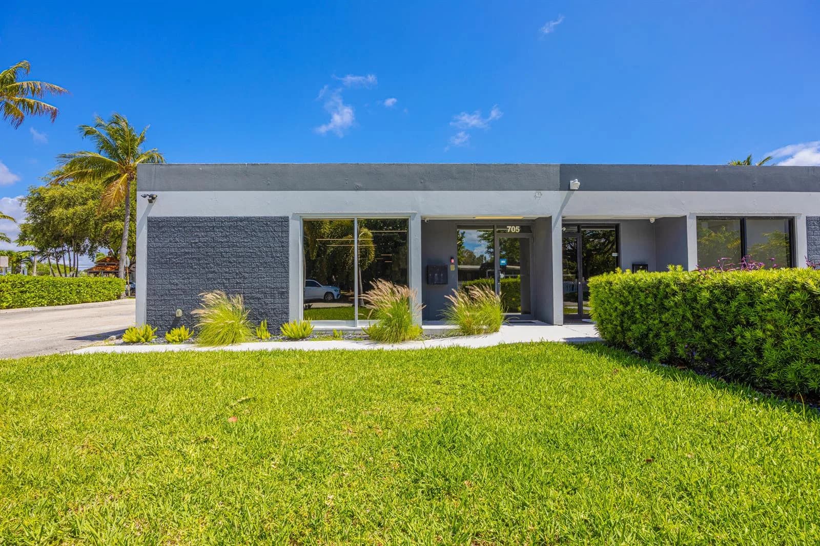 705 Bond Way, Delray Beach FL 33483