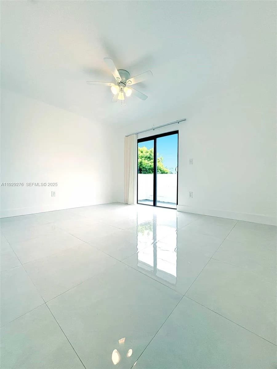 3079 NW 11th St # 3065, Miami, FL 33125