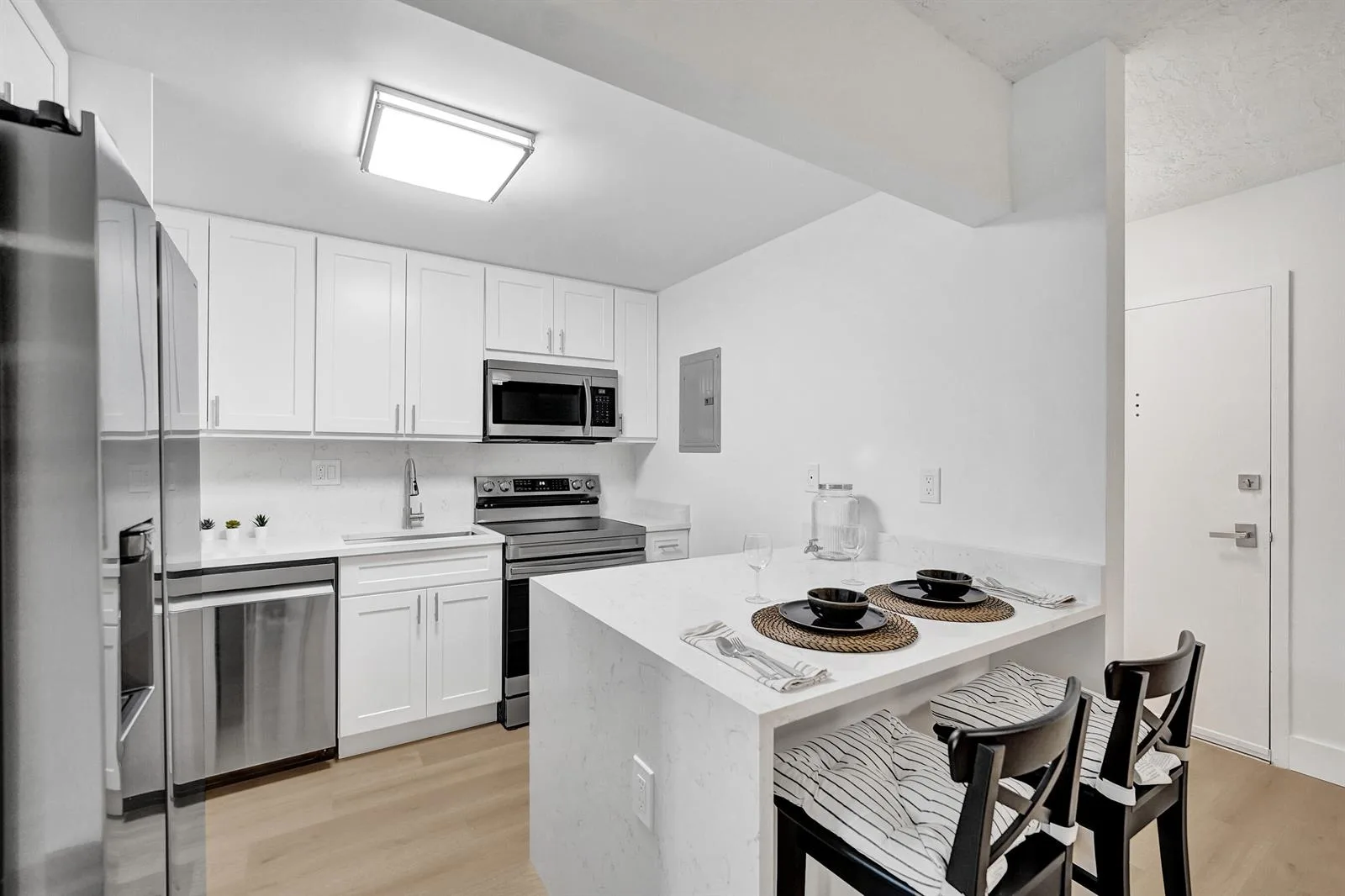 7300 NW 17th Street # 305, Plantation FL 33313