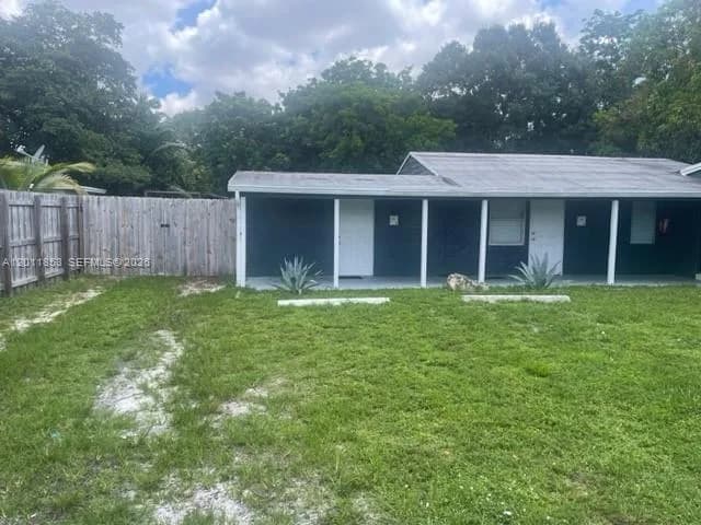 1041 NE 35th St, Oakland Park FL 33334