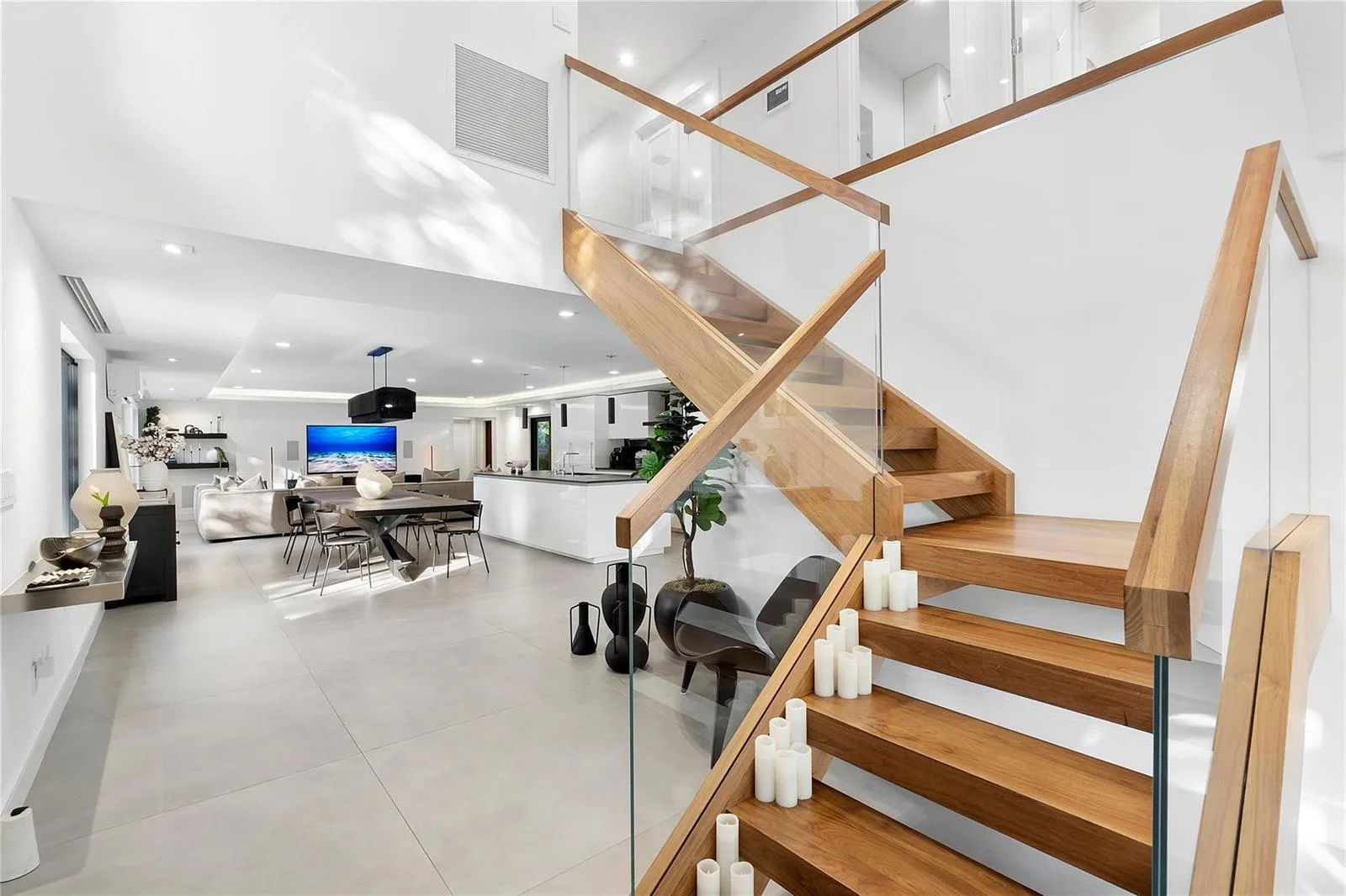 500 NE 14th Avenue, Fort Lauderdale FL 33301