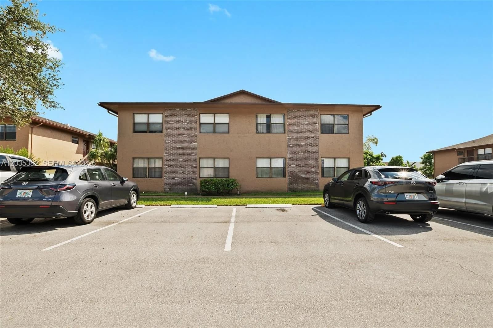 10053 Winding Lake Rd # 101, Sunrise, FL 33351