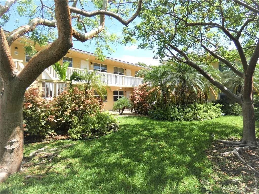 811 NE 14th Place # 6, Fort Lauderdale, FL 33304