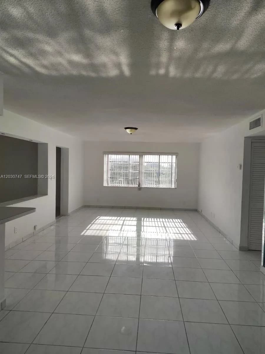 200 NE 12th Ave # 1C, Hallandale Beach FL 33009