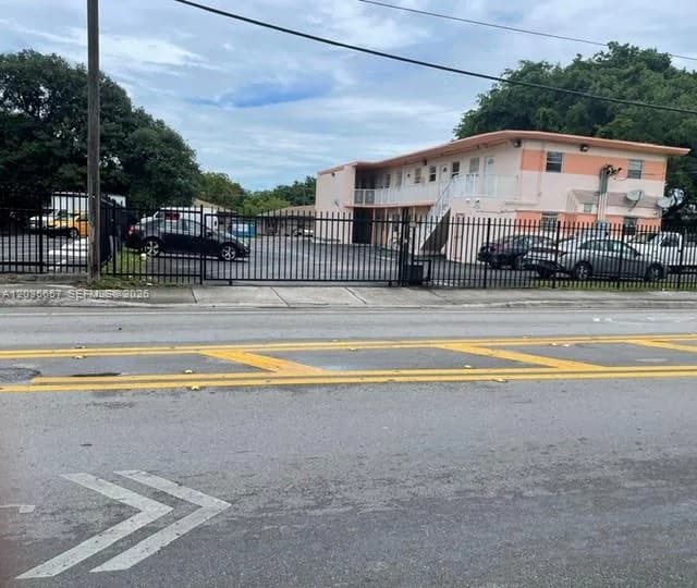 2751 NW 46th St # 11, Miami, FL 33142