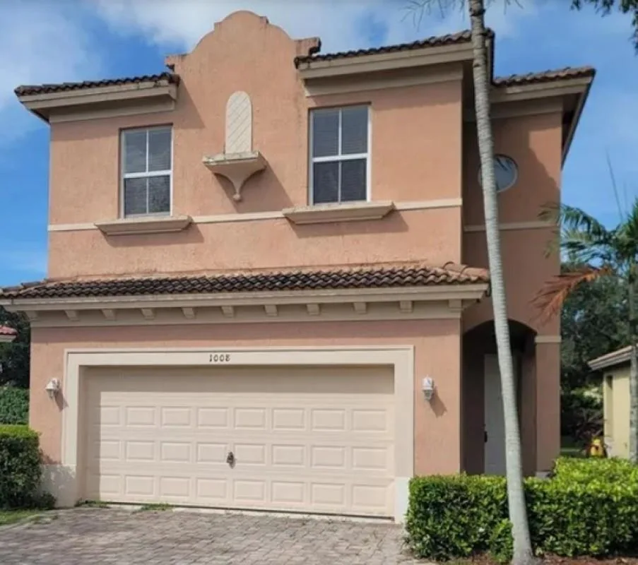 1008 NE 39th Avenue, Homestead FL 33033