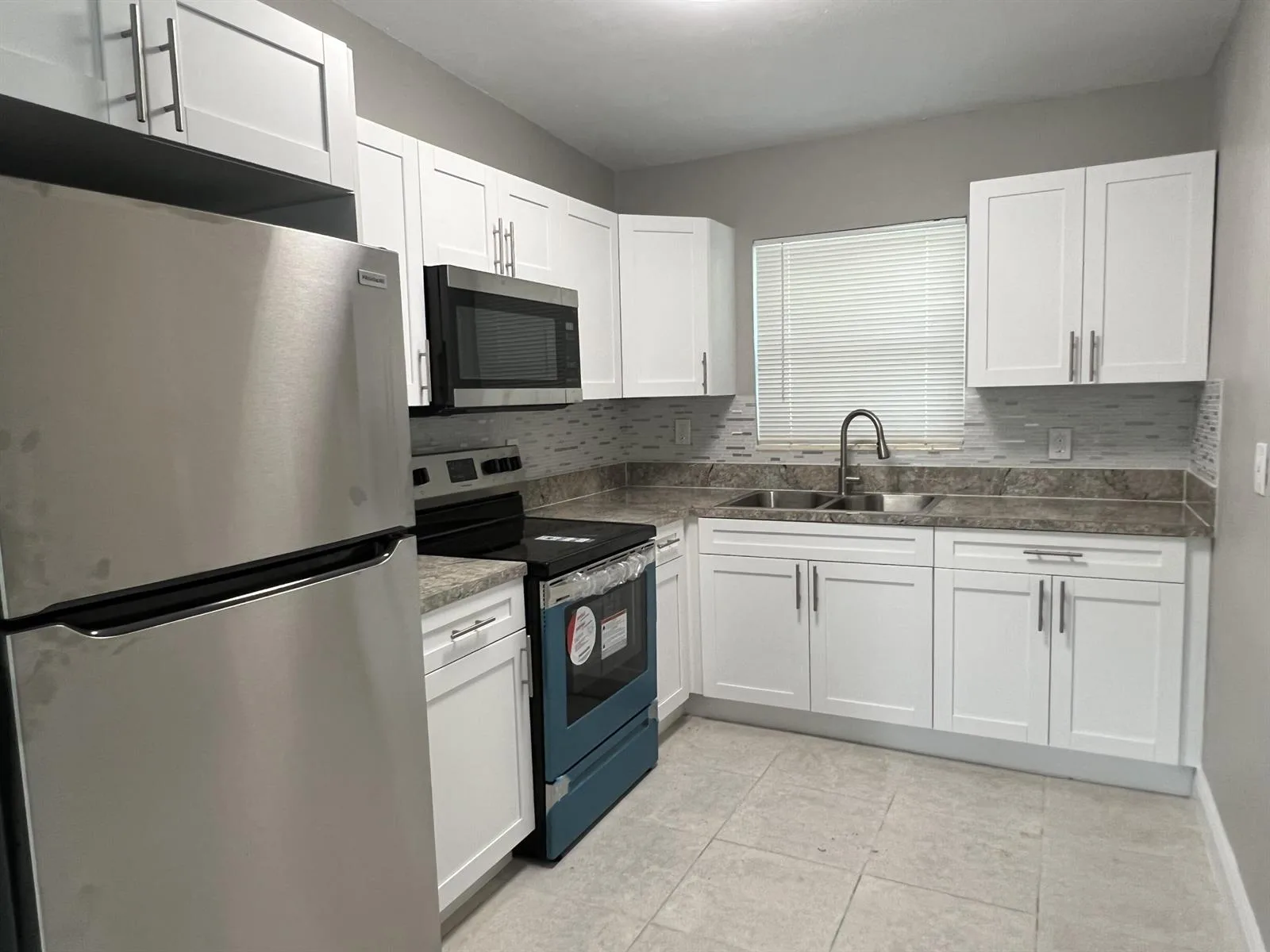 3990 Plum Tree Drive, Lake Worth FL 33462