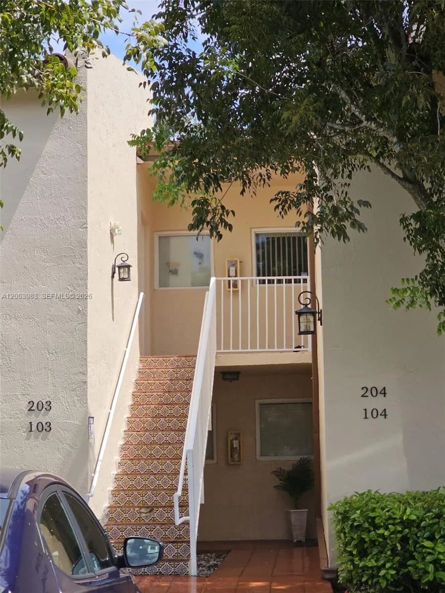 15721 SW 137th Ave # 204, Miami, FL 33177