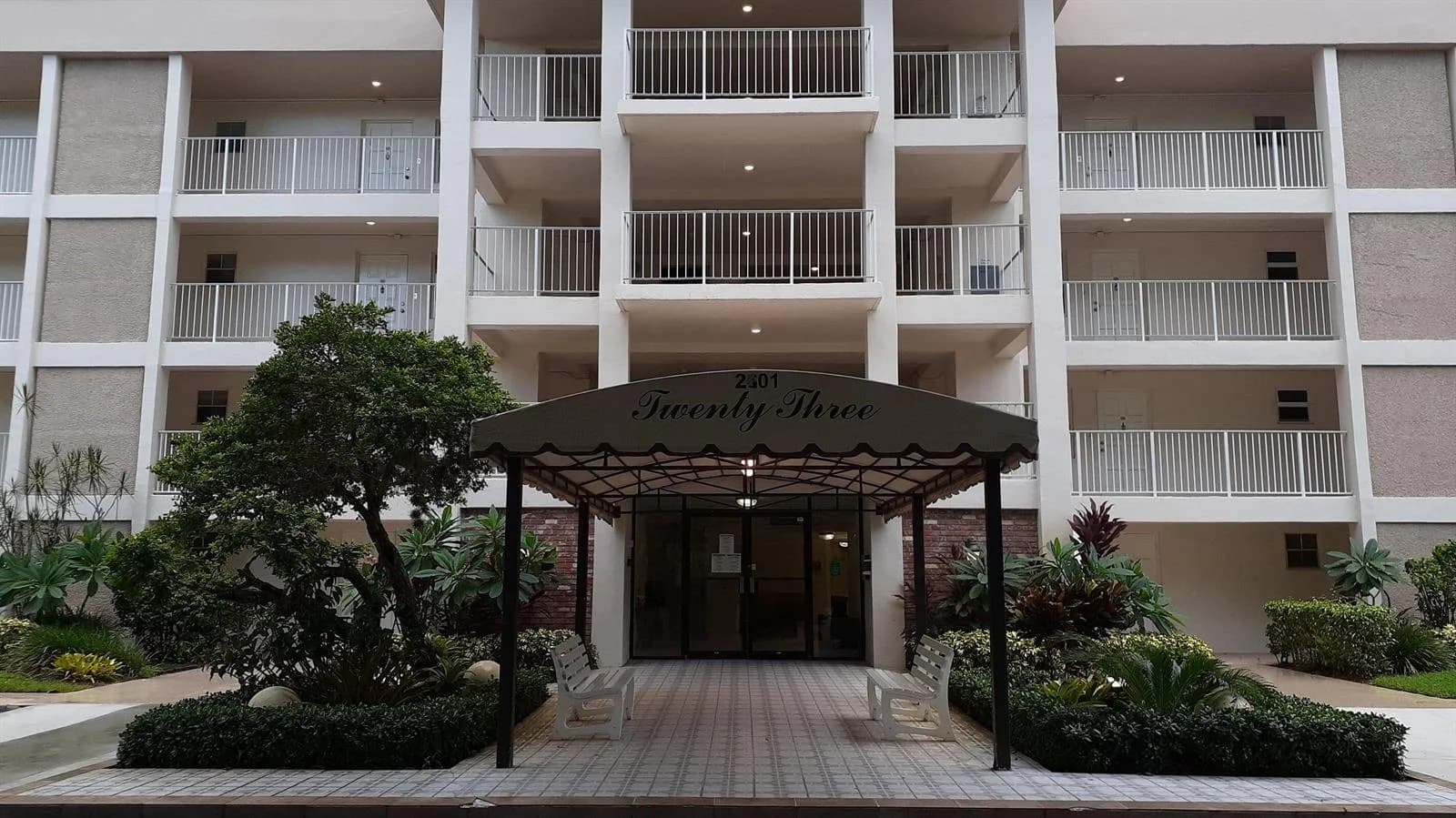 2601 S Course Drive # 203, Pompano Beach, FL 33069