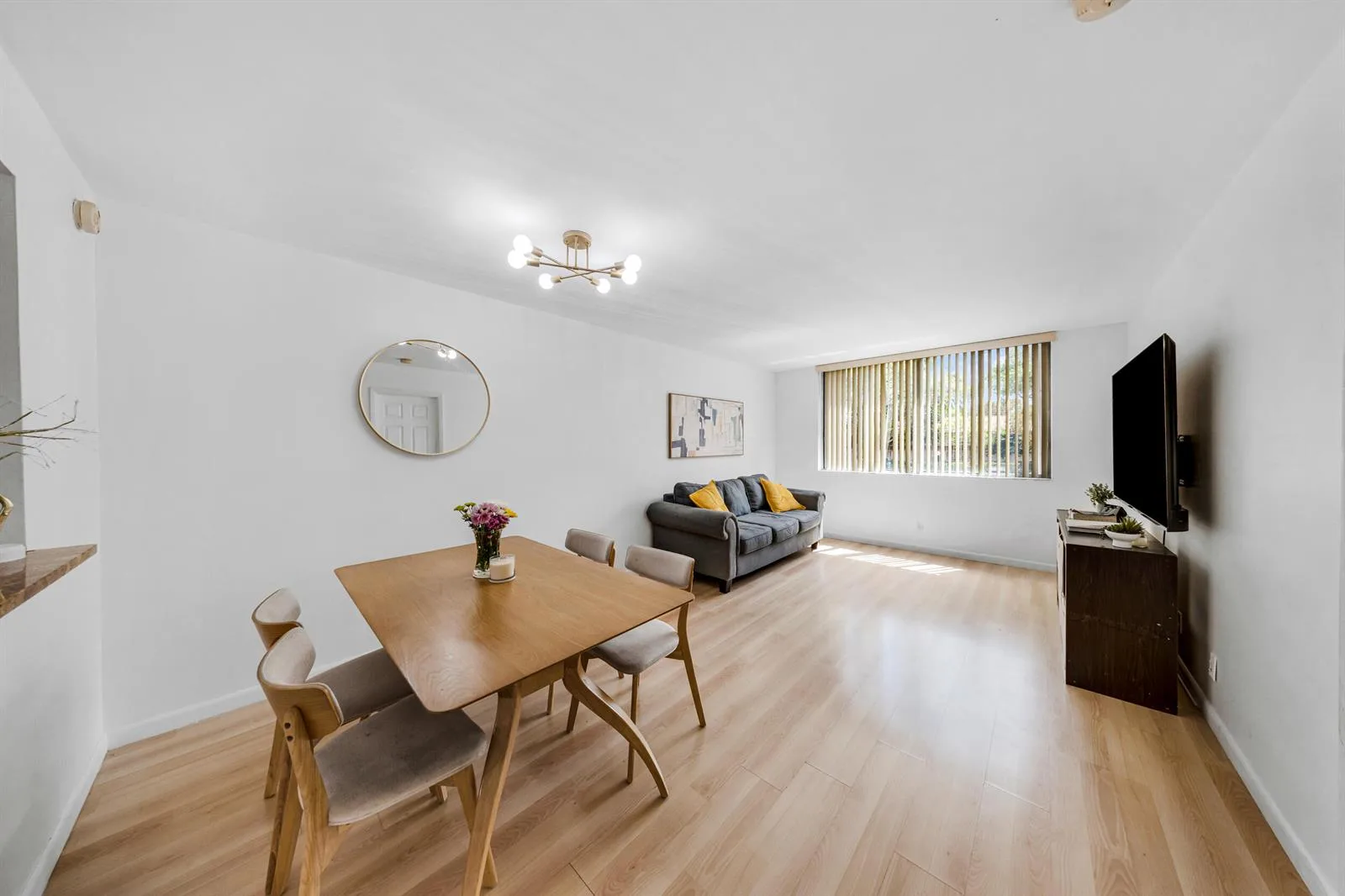 3249 Riverside # D-202, Coral Springs FL 33065