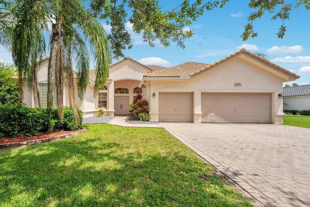 5005 NW 57th Terrace, Coral Springs FL 33067