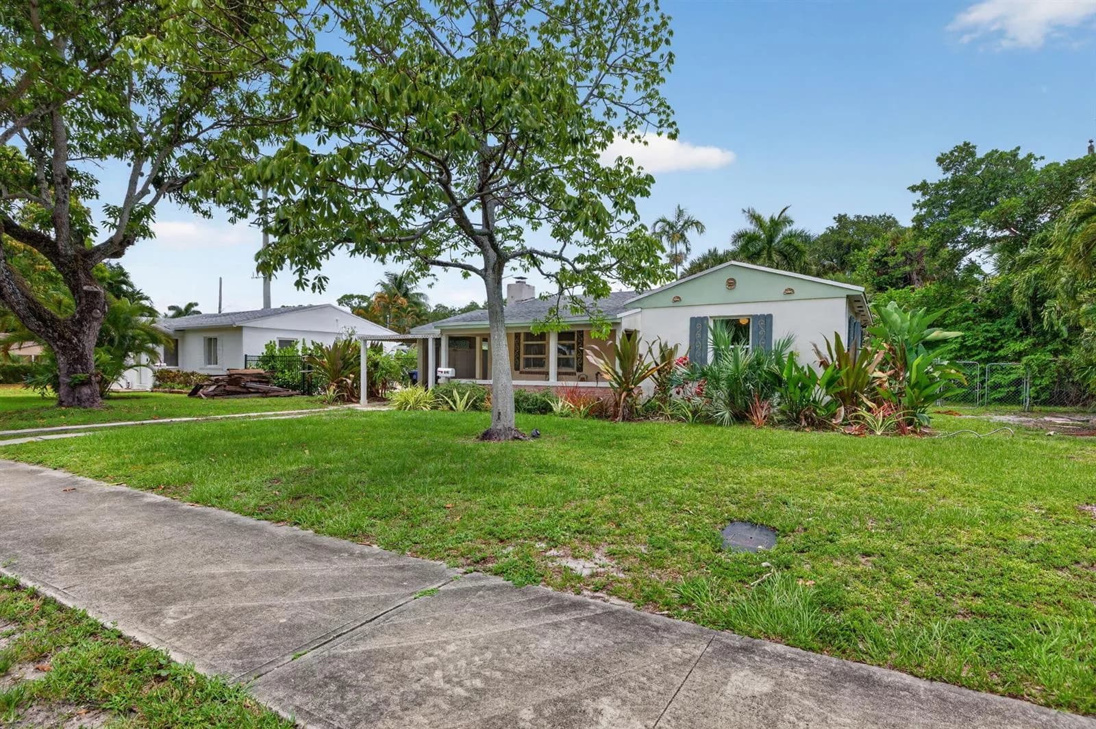 841 SW 18th Court, Fort Lauderdale, FL 33315