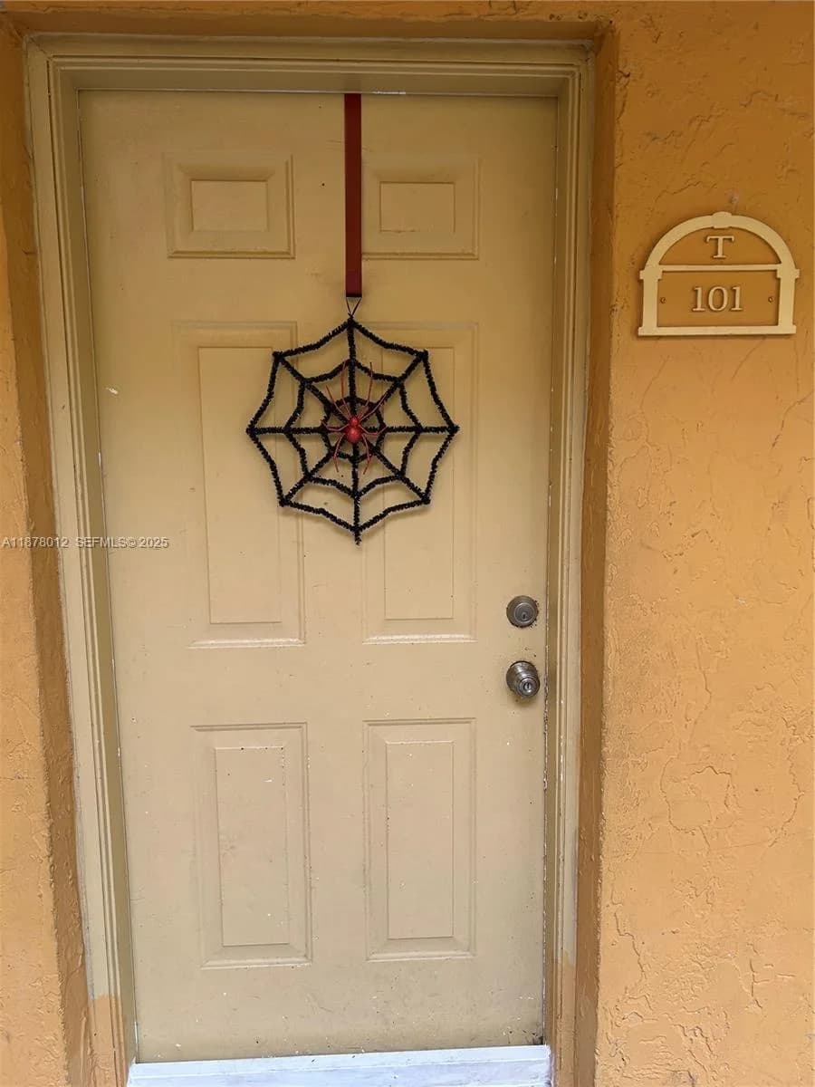 17901 NW 68th Ave # T101, Hialeah FL 33015