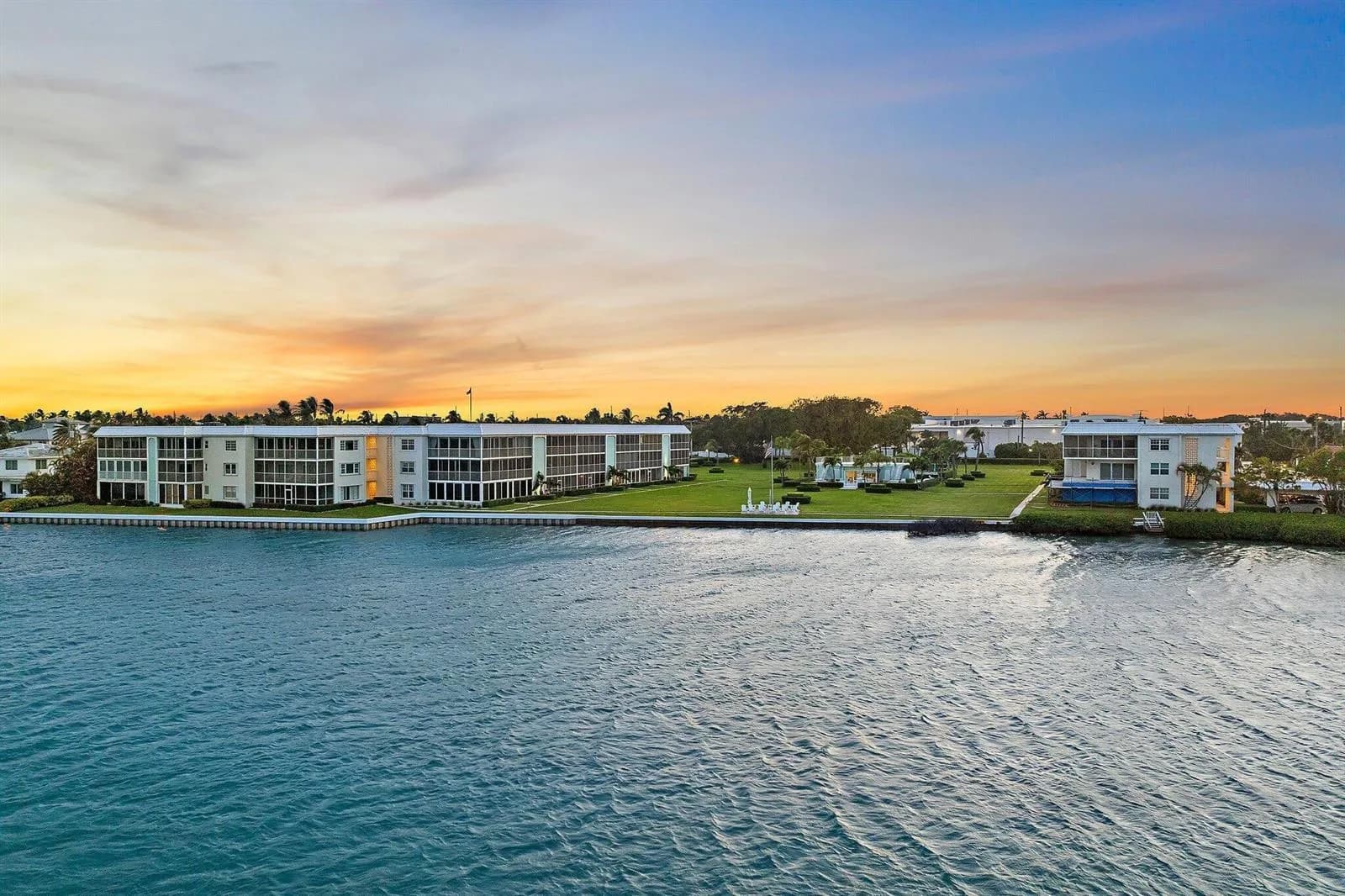 100 Waterway Road # E305, Tequesta FL 33469
