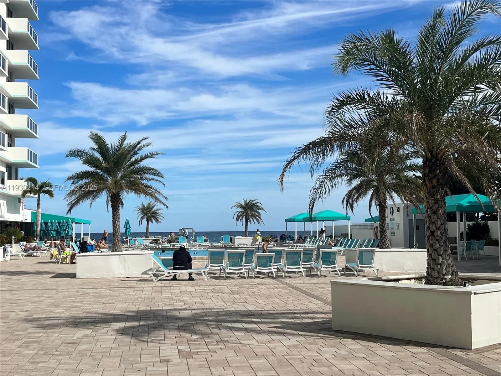 3725 S Ocean Dr # 1421, Hollywood, FL 33019