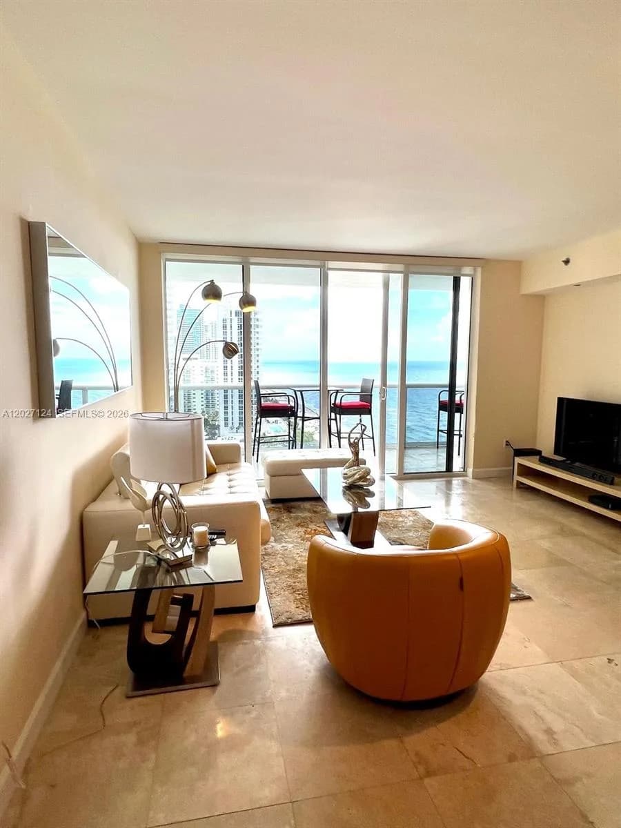 1830 S Ocean Dr # 1812, Hallandale Beach FL 33009