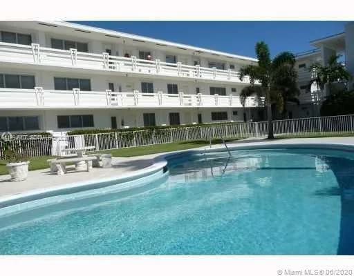 1631 NE 114th St # 305, North Miami FL 33181