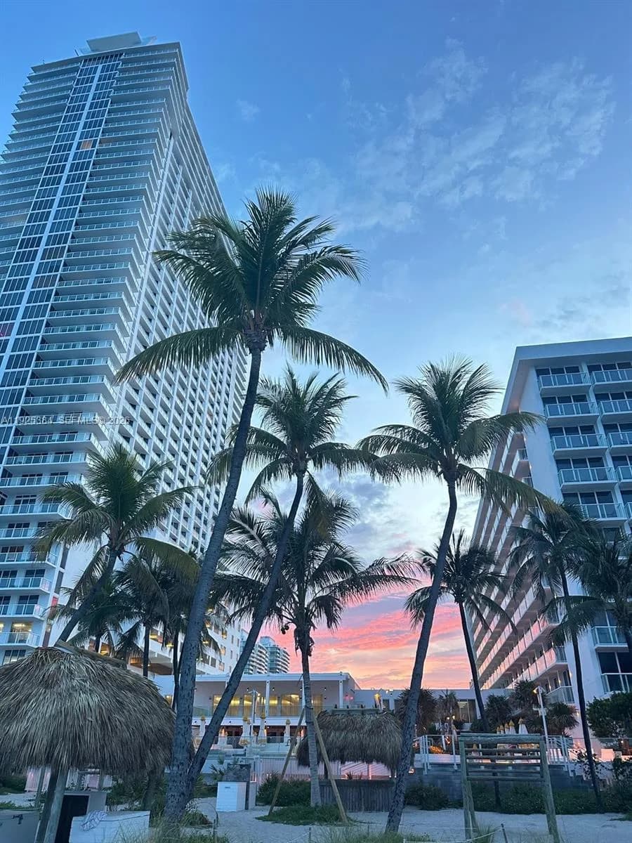 16699 Collins Ave # 2701, Sunny Isles Beach, FL 33160