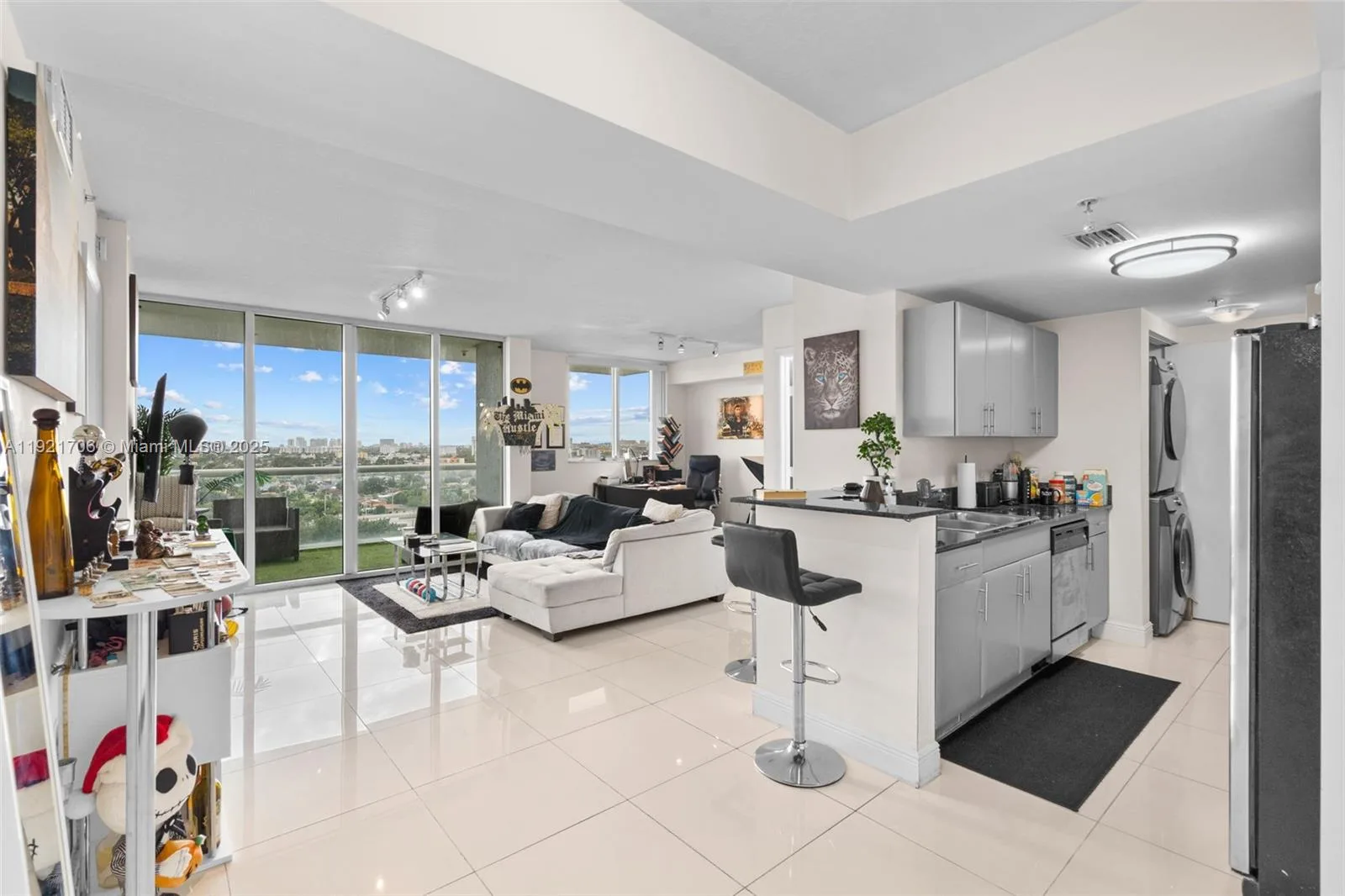1871 NW S River Dr # 1402, Miami, FL 33125