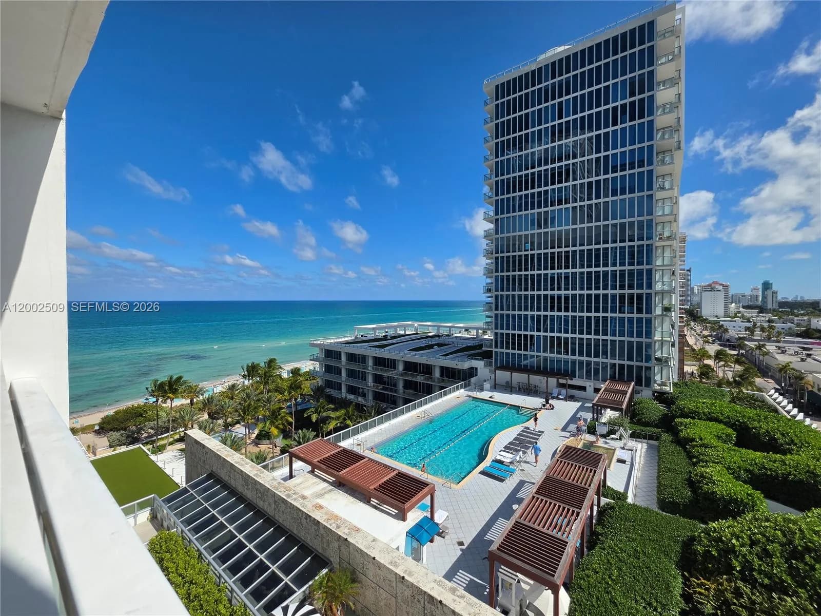 6801 Collins Ave # 1014 Legal 1004 Door, Miami Beach, FL 33141