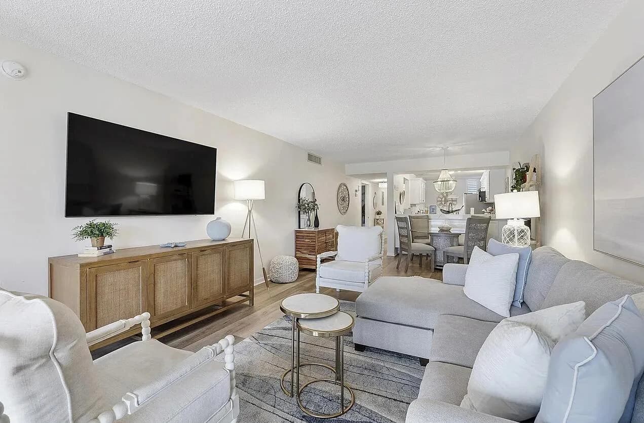 5722 Coral Lake Drive # 210, Margate FL 33063